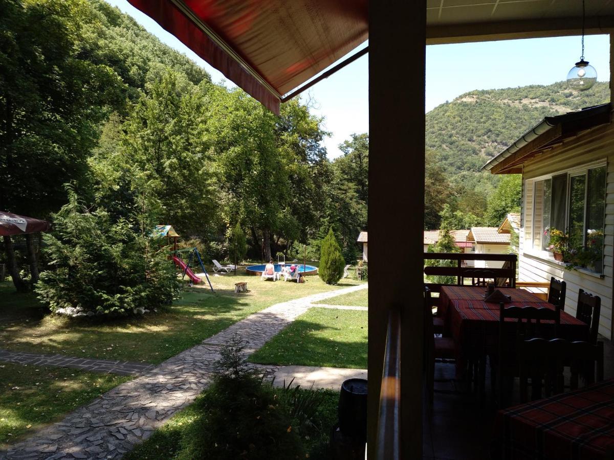 Hotel Valdis Pastra Εξωτερικό φωτογραφία
