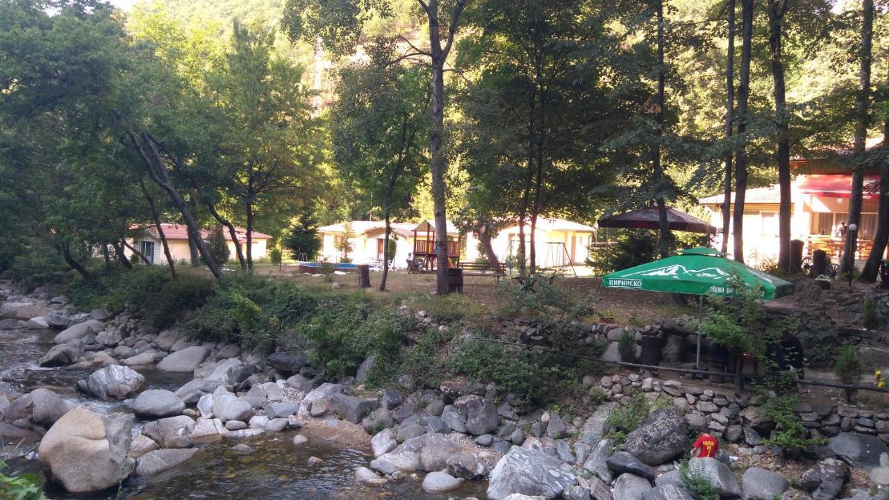Hotel Valdis Pastra Εξωτερικό φωτογραφία