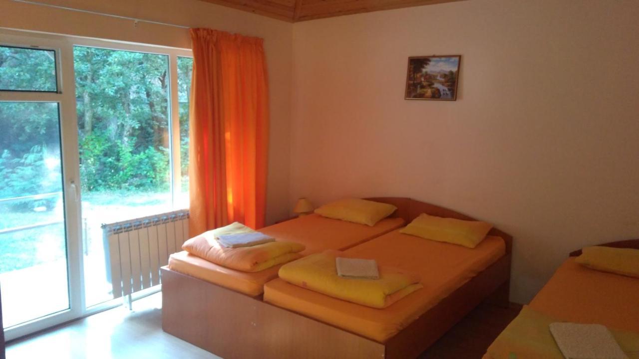 Hotel Valdis Pastra Εξωτερικό φωτογραφία