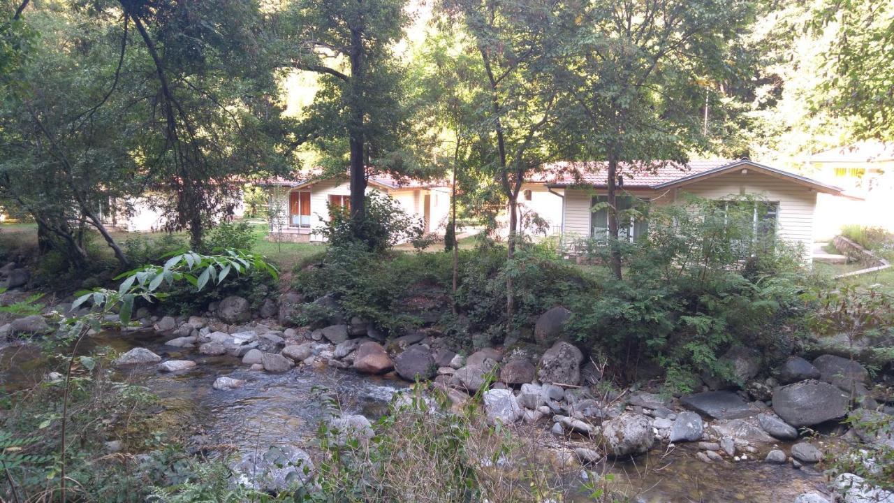 Hotel Valdis Pastra Εξωτερικό φωτογραφία