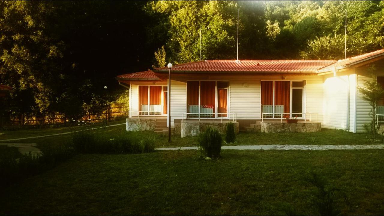 Hotel Valdis Pastra Εξωτερικό φωτογραφία